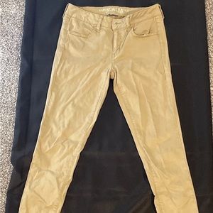 American Eagle Womens Super Stretch Pants Jean Khaki Regular Size 4 Jegging